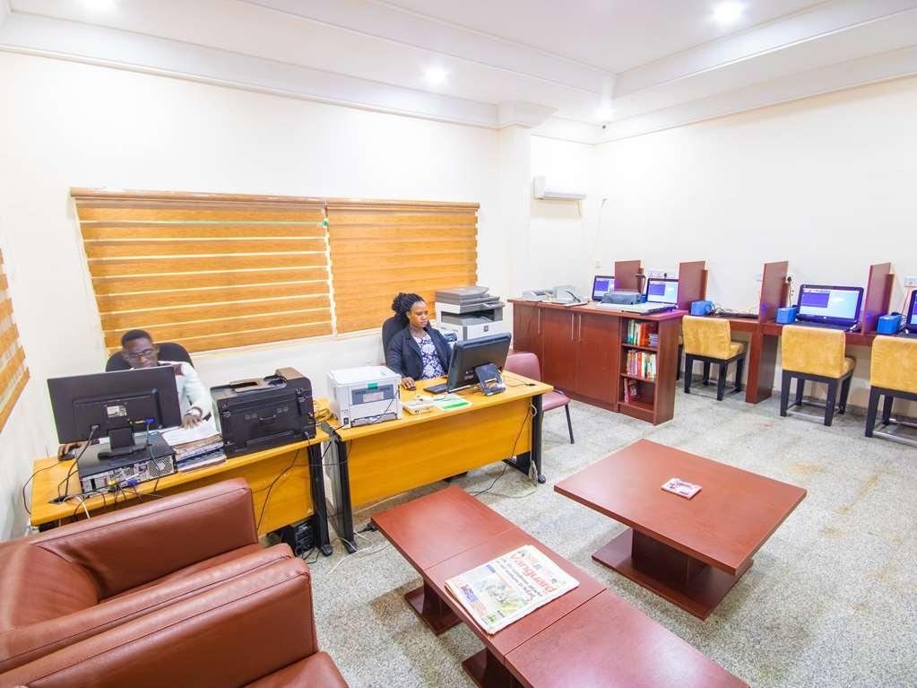 Denis Hotel Abuja Mobushipe Fasiliteter bilde