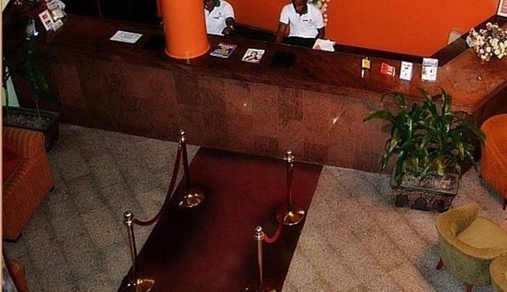 Denis Hotel Abuja Mobushipe Eksteriør bilde