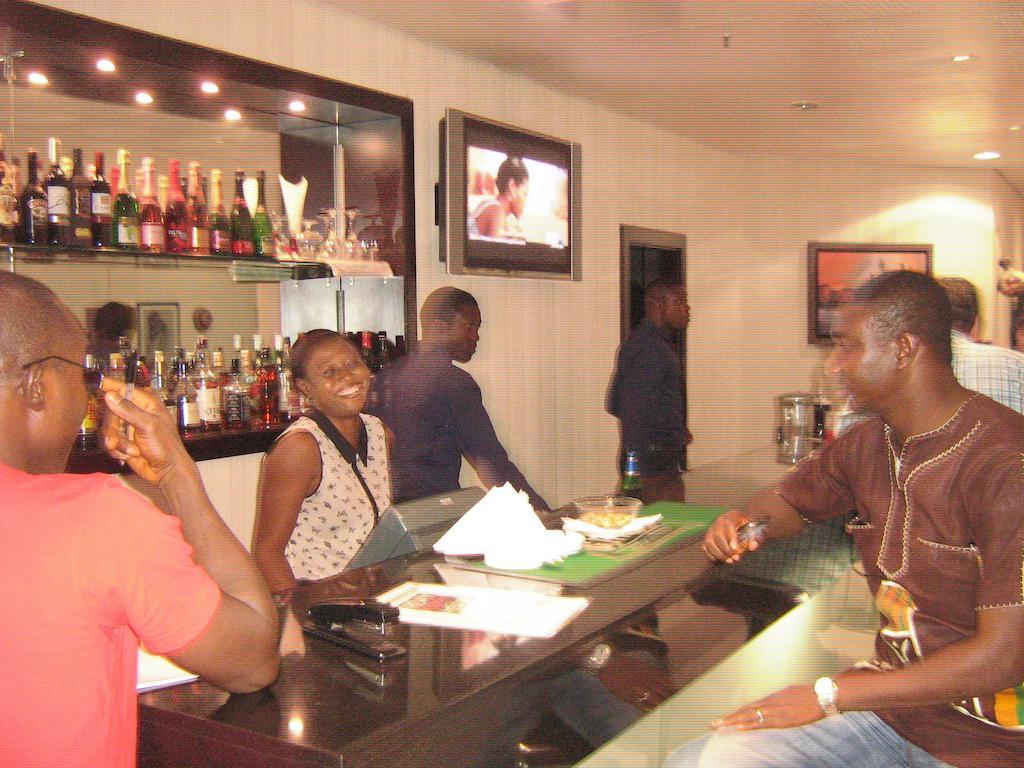 Denis Hotel Abuja Mobushipe Eksteriør bilde