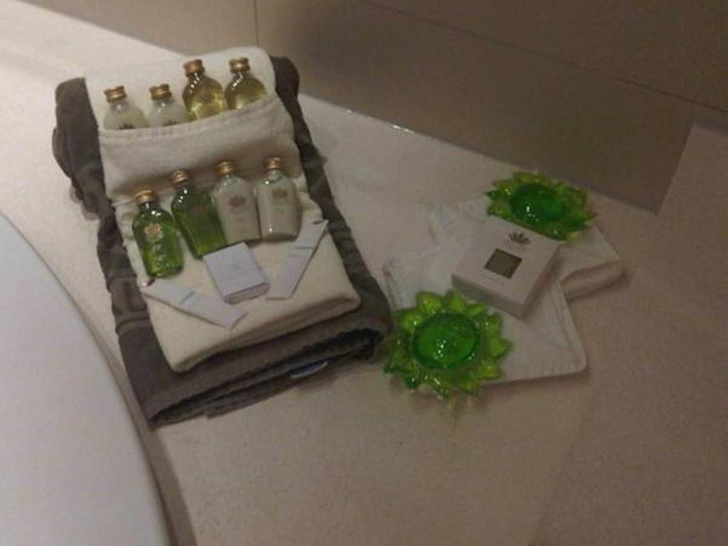 Denis Hotel Abuja Mobushipe Eksteriør bilde
