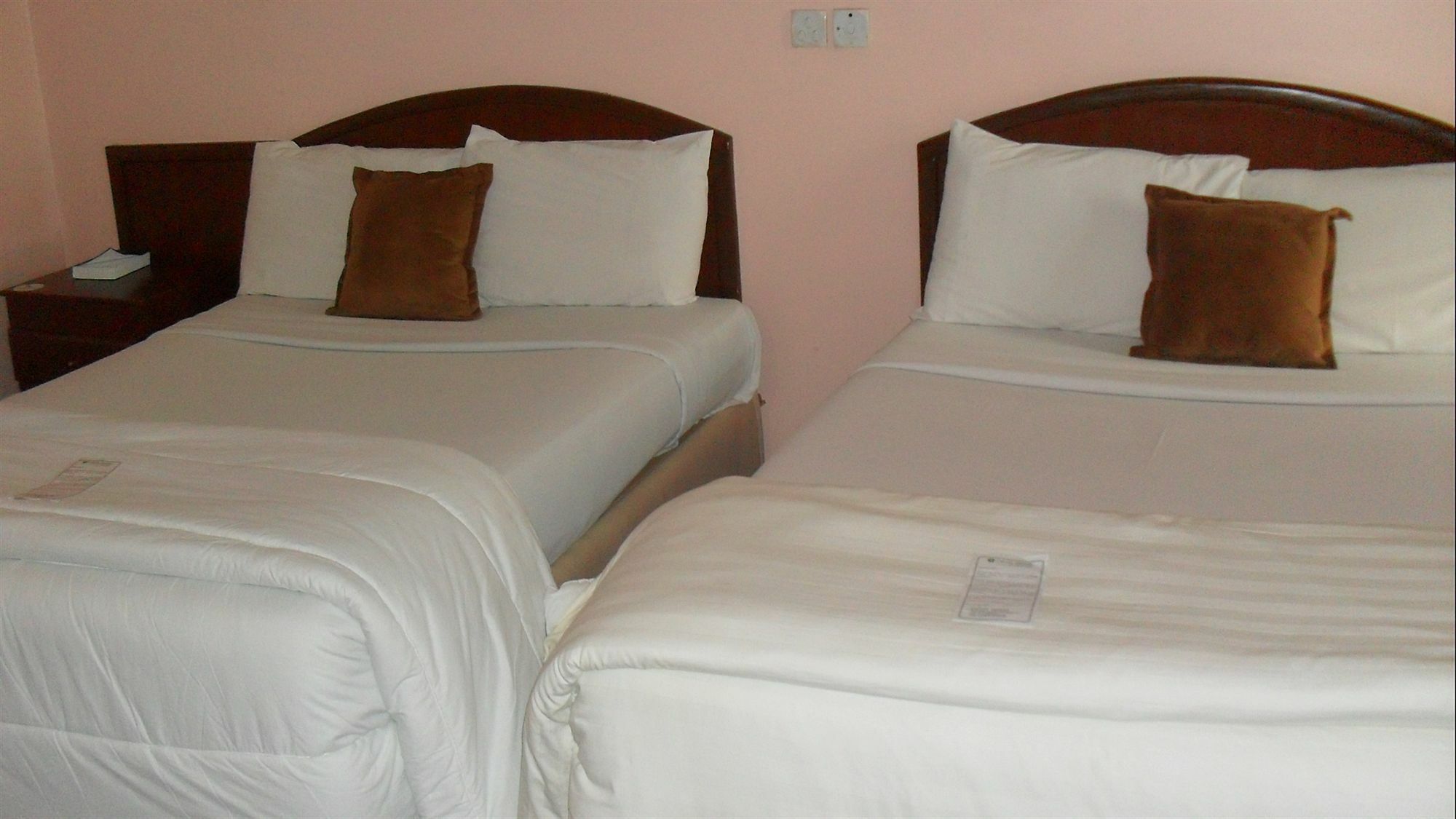 Denis Hotel Abuja Mobushipe Eksteriør bilde