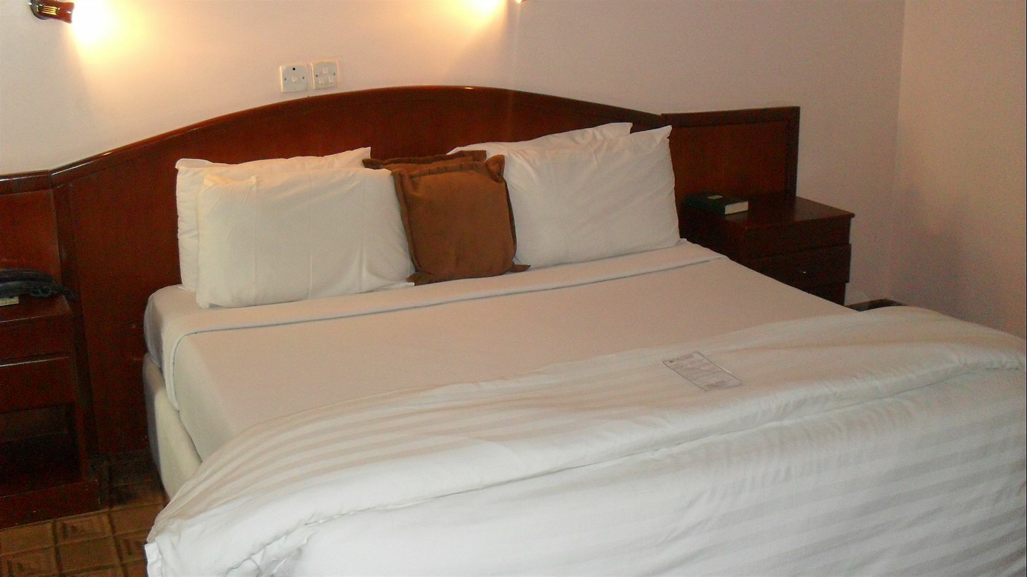 Denis Hotel Abuja Mobushipe Eksteriør bilde
